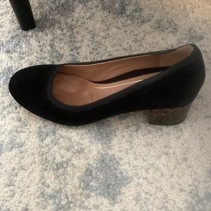 Black pumps vionic new in box